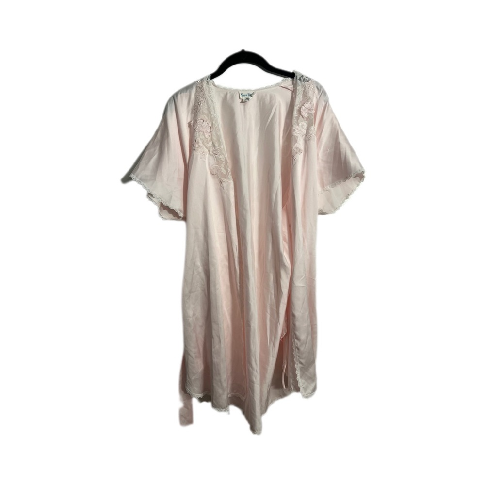 Soft Blush Lace-Accented Robe - Picture 2 of 5